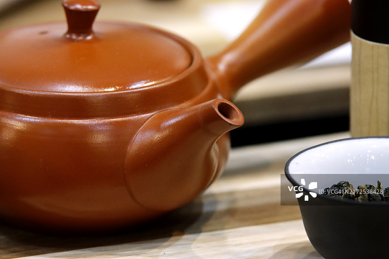 用于中国传统茶道的茶具图片素材