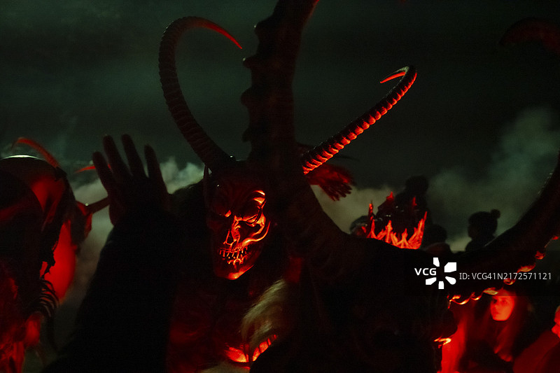 恶魔，佩希滕，特雷贝辛恶魔，火焰，火炬，特雷贝辛，克恩顿州图片素材