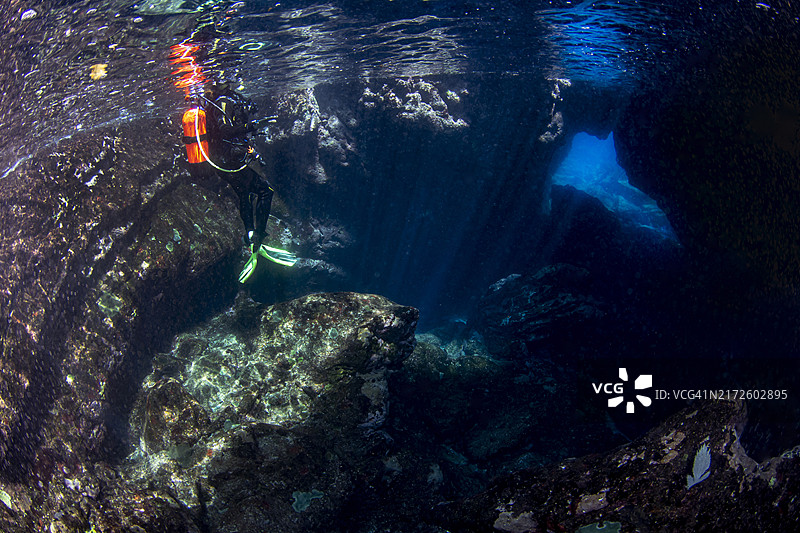 水下隧道图片素材