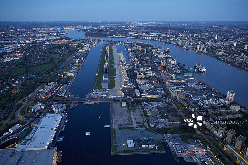 伦敦城市机场无人机航拍图片素材