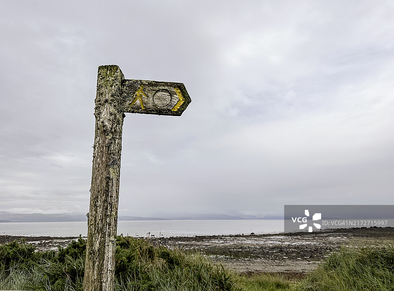 克里克厄斯海岸附近的步道指示牌图片素材