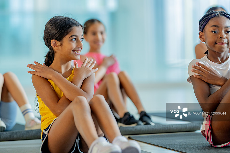 儿童健身课程图片素材