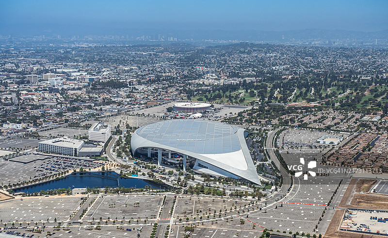 洛杉矶SoFi体育场的航拍景观图片素材