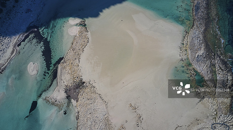 克里特岛西北部航拍：格拉姆武萨半岛、海盗湾和巴洛斯泻湖图片素材