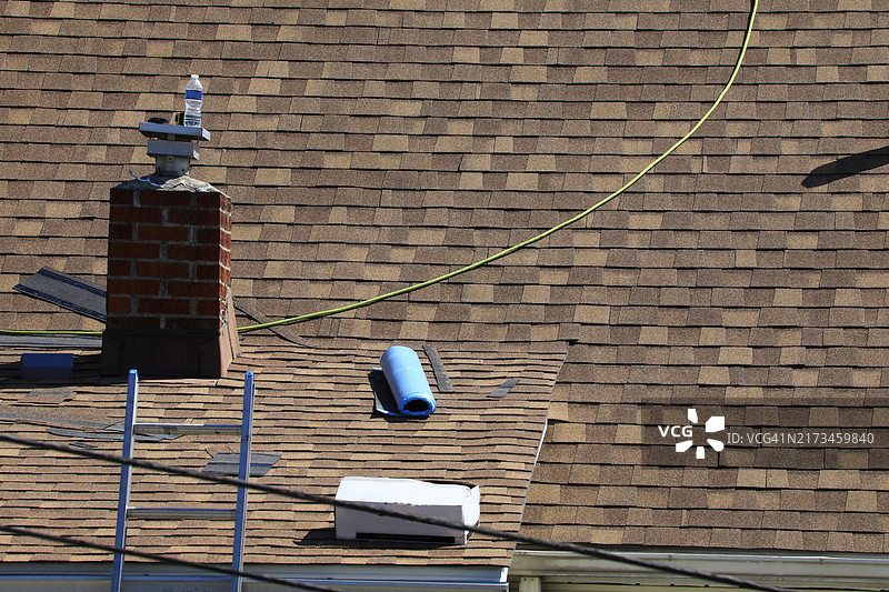 住宅屋顶更换图片素材