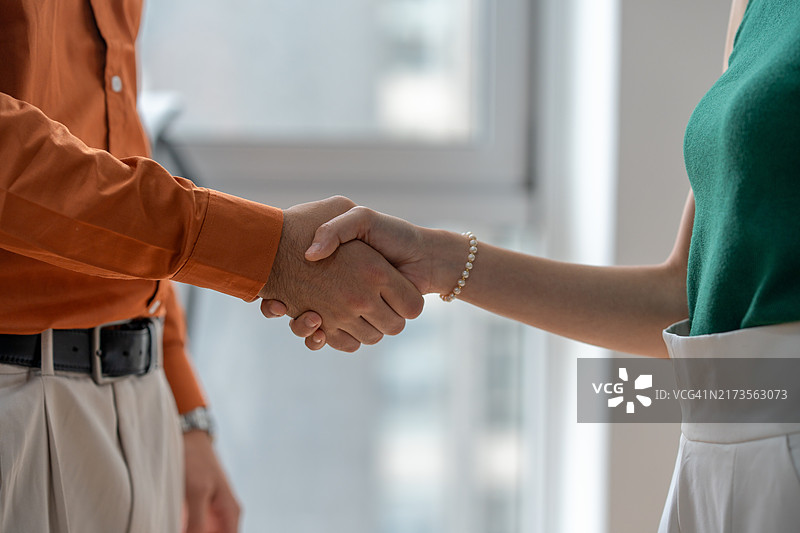 我们之间的成功合作图片素材