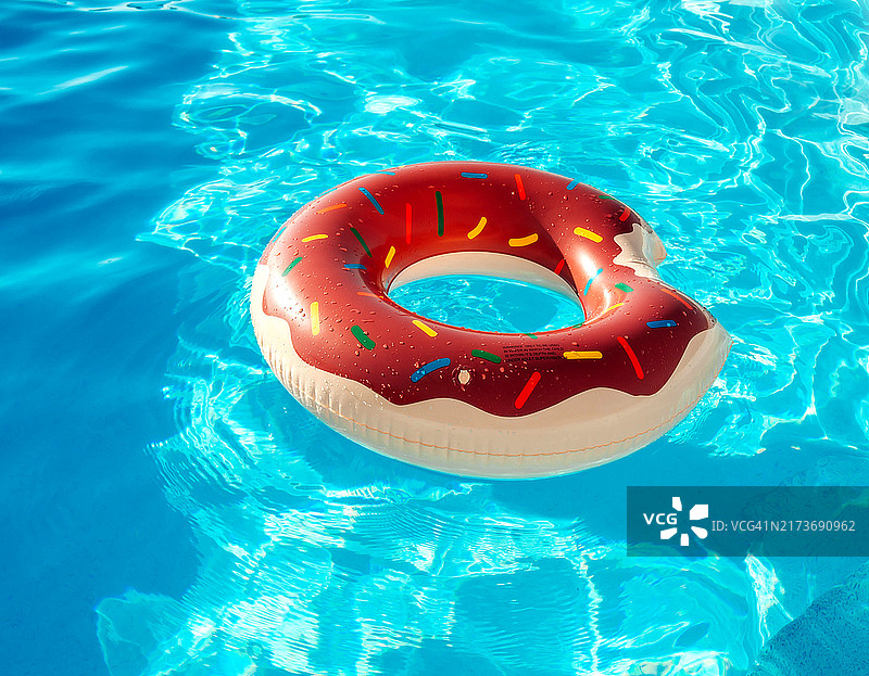 游泳圈图片素材