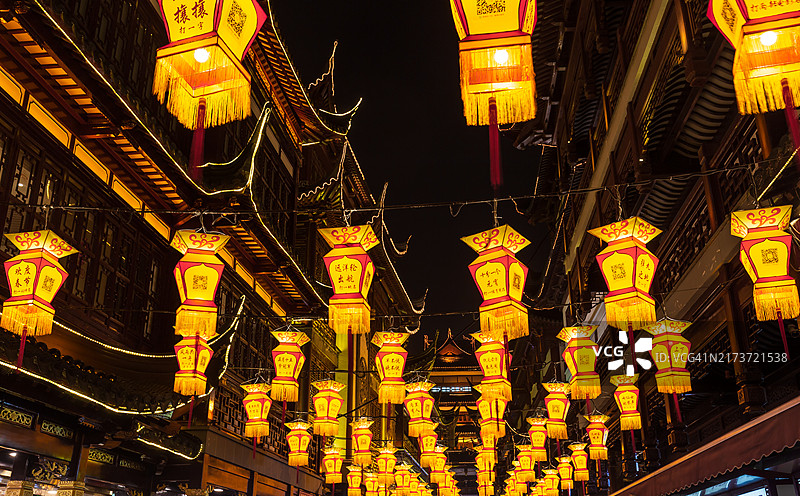 上海豫园中国新年期间的元宵节图片素材