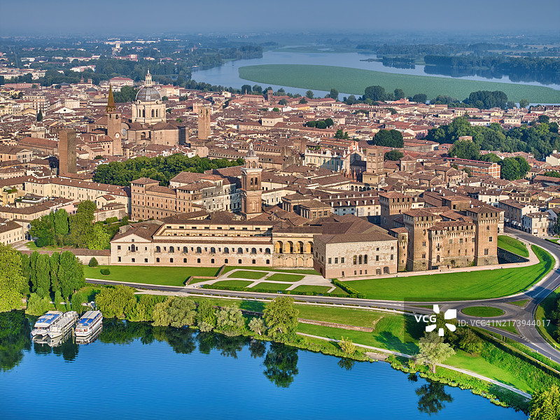 意大利曼图亚古镇城市风光图片素材