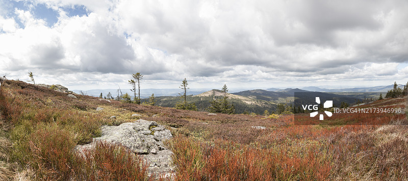 大阿尔伯峰的秋色图片素材