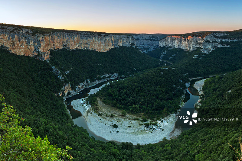 旅游目的地：法国阿尔代什峡谷日落图片素材
