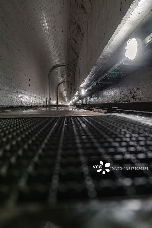 德国哈茨山脉拉普博德大坝的混凝土长隧道图片素材