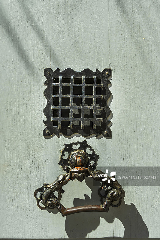 涅夫勒省的木门环图片素材