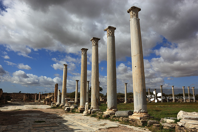 塞浦路斯萨拉米斯古城体育馆柱图片素材