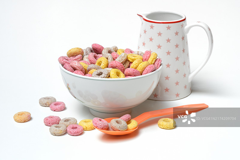 水果味麦圈儿童早餐图片素材