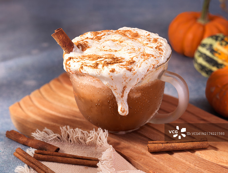 桌子上的早餐特写，弗吉尼亚州马纳萨斯，美国图片素材