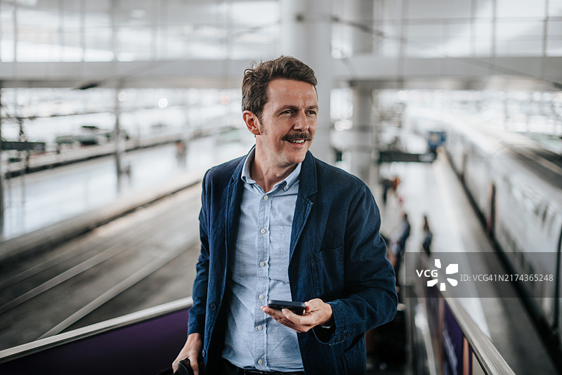 火车站的商人图片素材