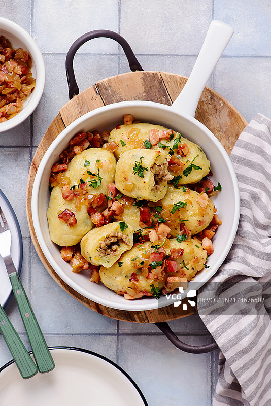 Kartaczy，传统波兰肉馅土豆饺子图片素材