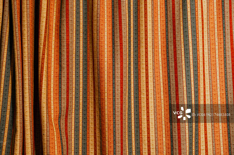 房屋内的窗帘特写图片素材