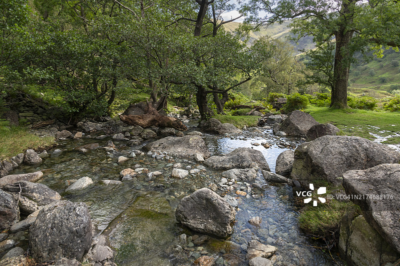 坎布里亚郡多夫代尔河，英格兰图片素材