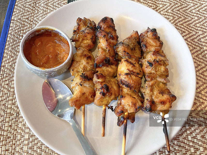 沙爹烤鸡肉串图片素材