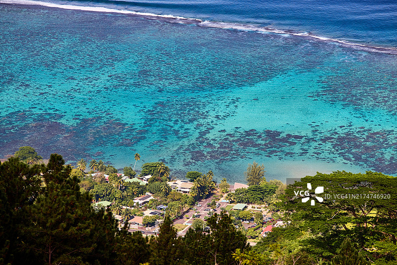 塔希提岛普纳奥亚西海岸泻湖图片素材
