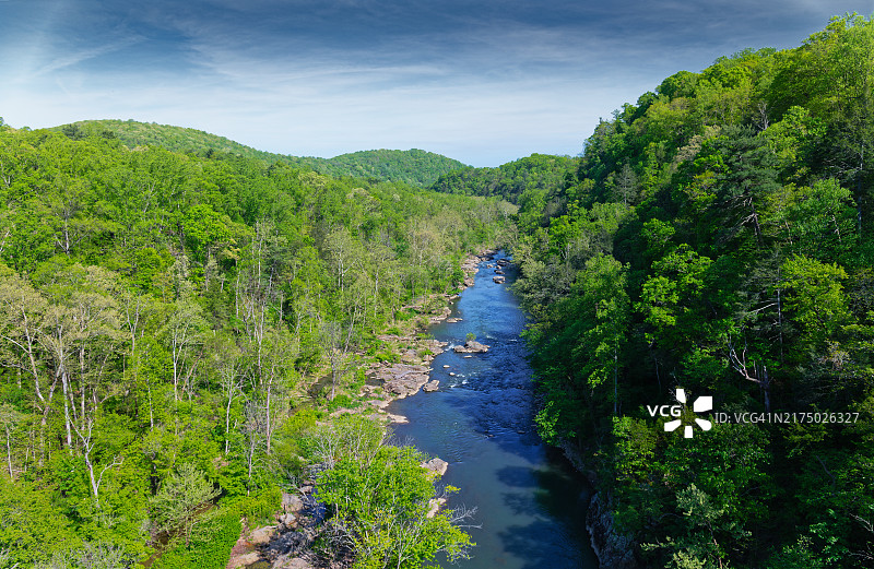 探索山林户外活动的益处图片素材