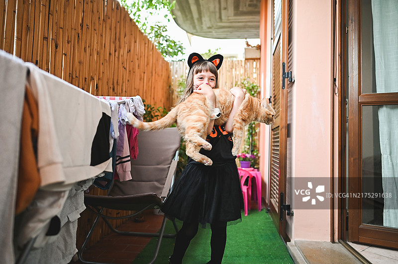 在家一起玩耍图片素材