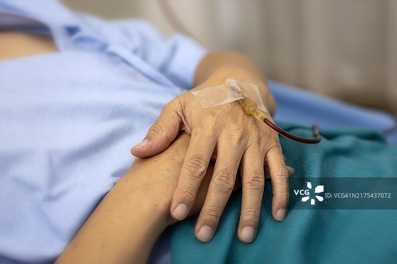 病人在医院里睡觉图片素材