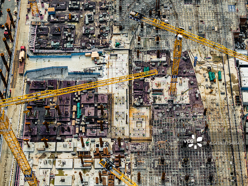 建筑工地工人工作航拍视角图片素材