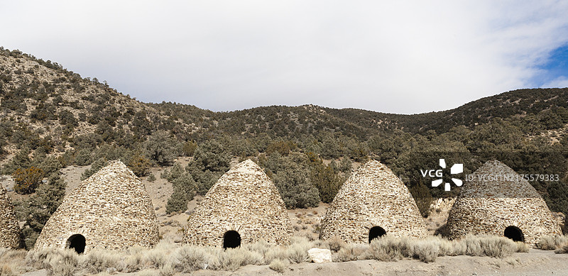 死亡谷的蜂窝状历史炭窑图片素材