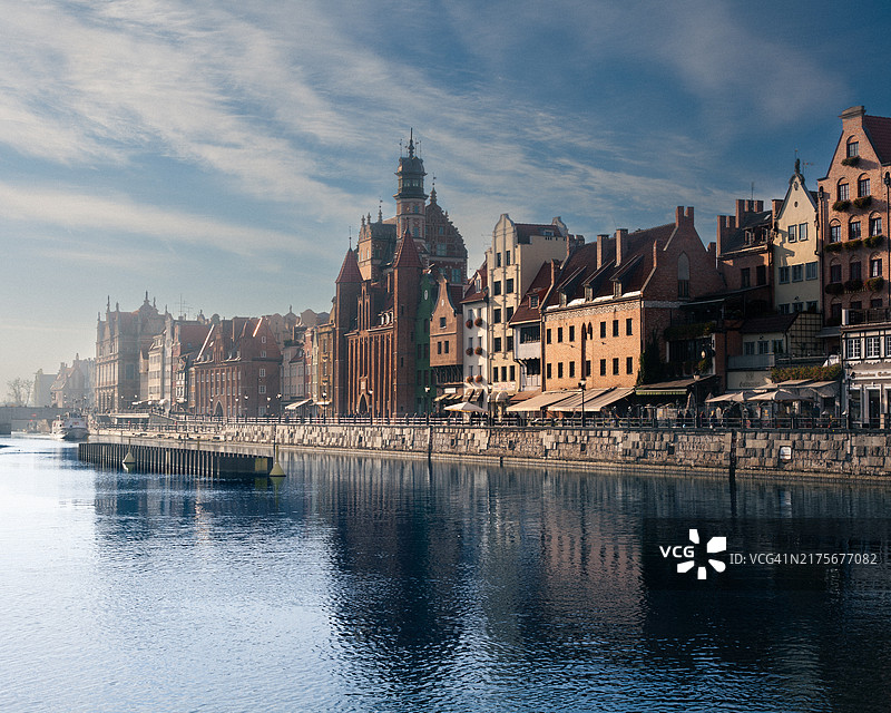 水边建筑的景观图片素材