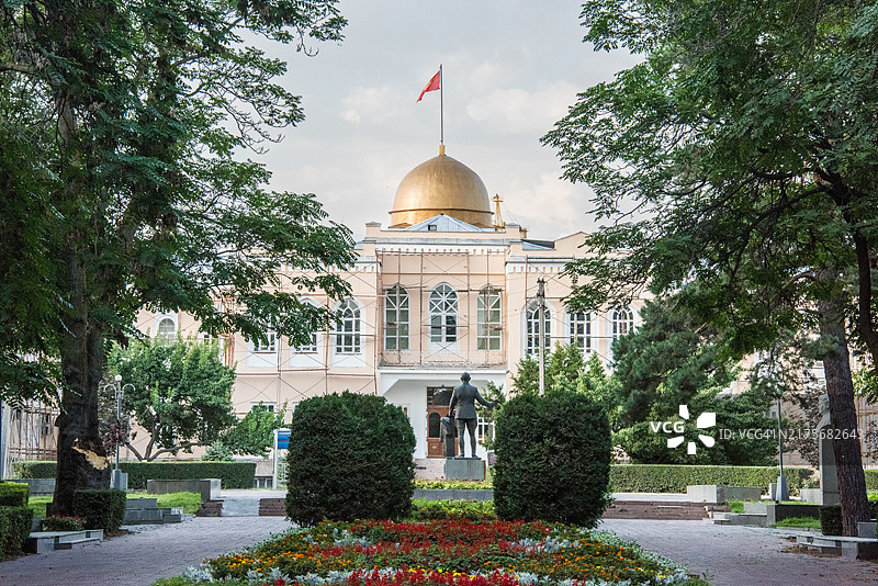 橡树公园与吉尔吉斯斯坦文化信息部，比什凯克图片素材