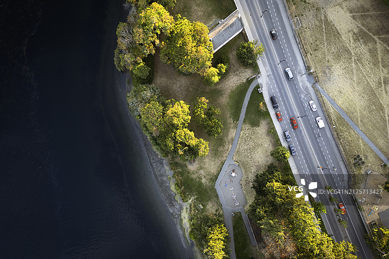 峡谷水道的鸟瞰图图片素材