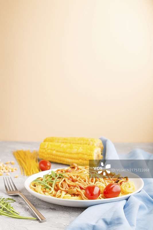 番茄酱芝麻菜玉米面条图片素材