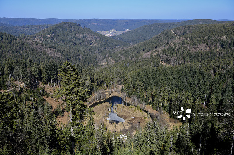 德国巴登-符腾堡州拜尔斯布龙附近的埃尔巴赫湖图片素材