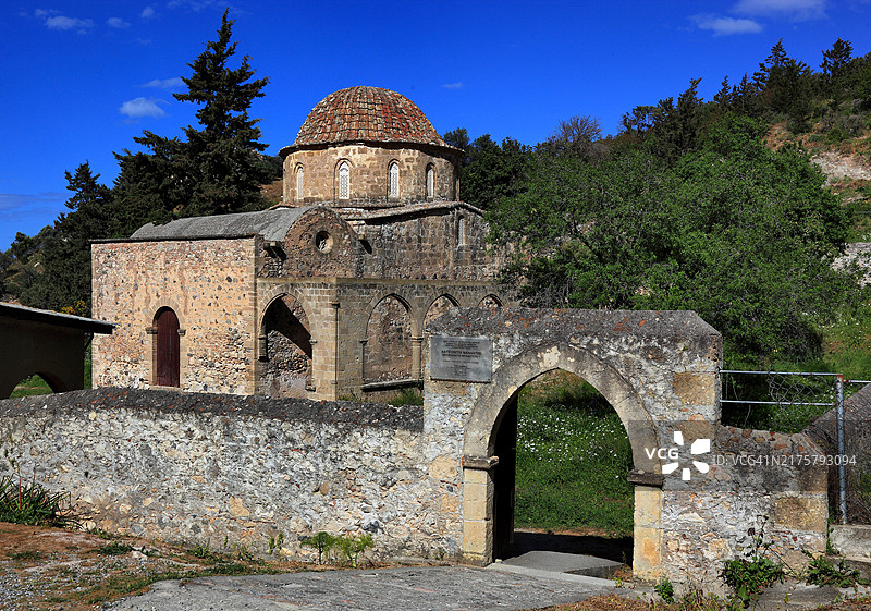 12世纪北塞浦路斯安提福尼蒂斯修道院旧址教堂图片素材