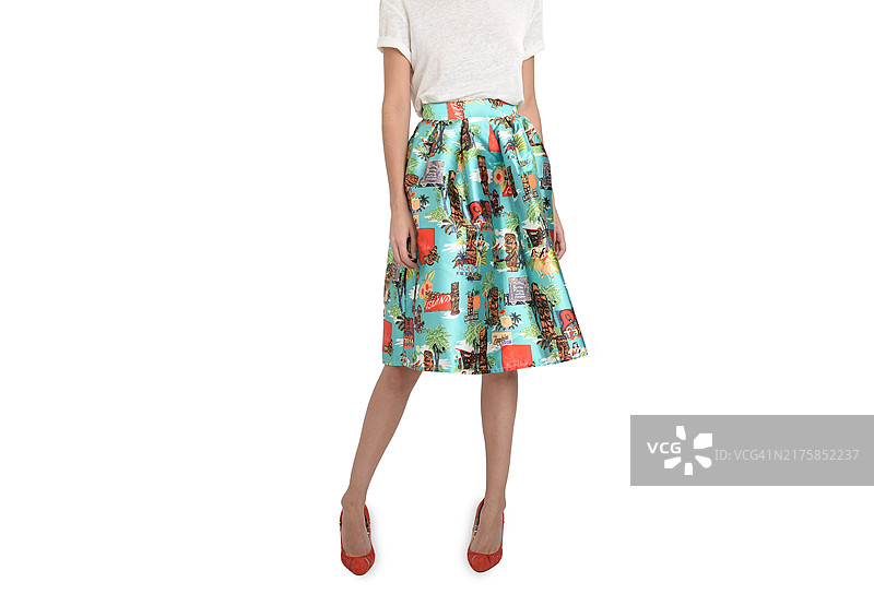 彩色图案长裙图片素材