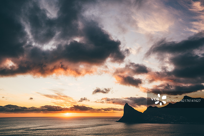 从查普曼峰 drive 眺望豪特湾（南非西开普省开普敦）图片素材
