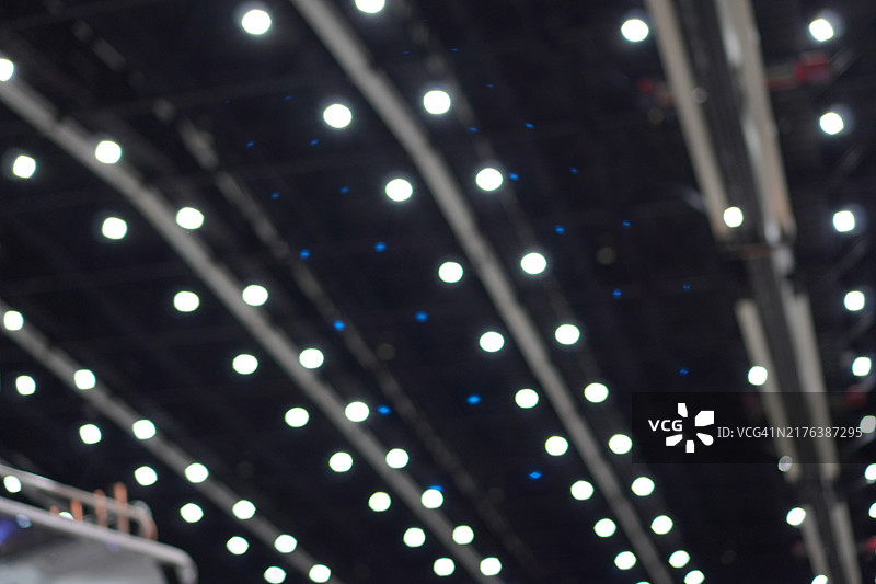 天花板上的照明图片素材