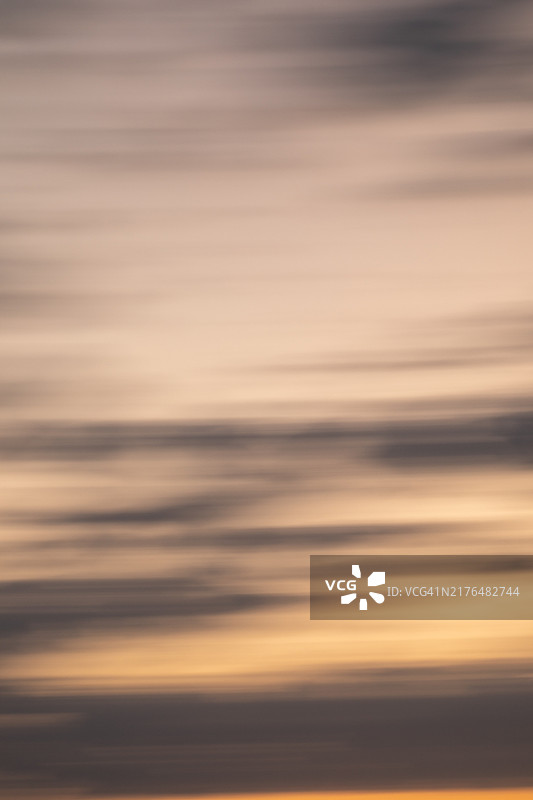 怀特斯特布尔天空抽象画图片素材