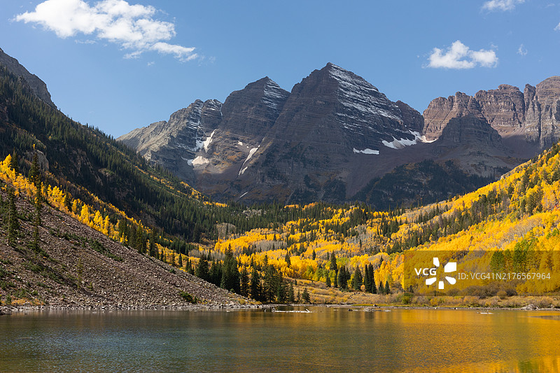 秋季阿斯彭 Maroon Bells 山峰图片素材