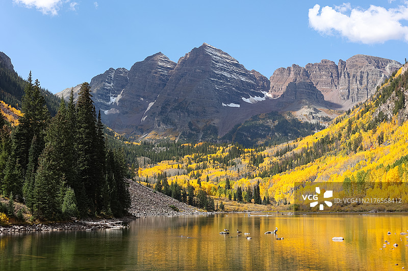 秋季阿斯彭 Maroon Bells 山峰图片素材