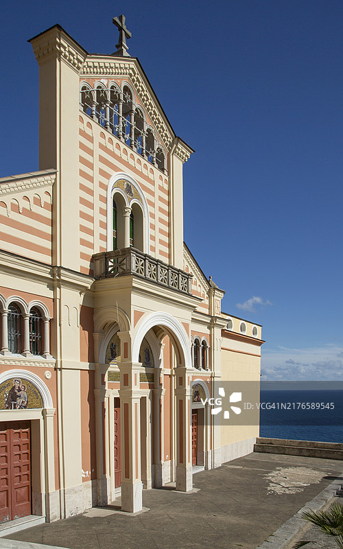 意大利阿马尔菲海岸的小教堂图片素材