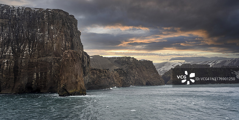 南设得兰群岛欺骗岛入口，南极洲图片素材