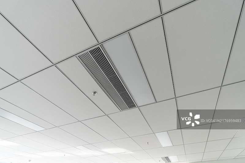 天花板上的通风口图片素材