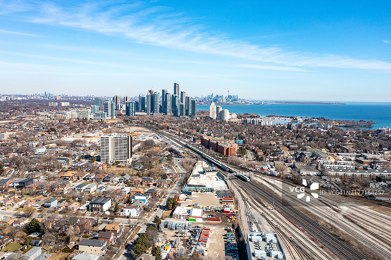 加拿大怡陶碧谷加德纳高速公路和伊斯灵顿大道交汇处景色图片素材