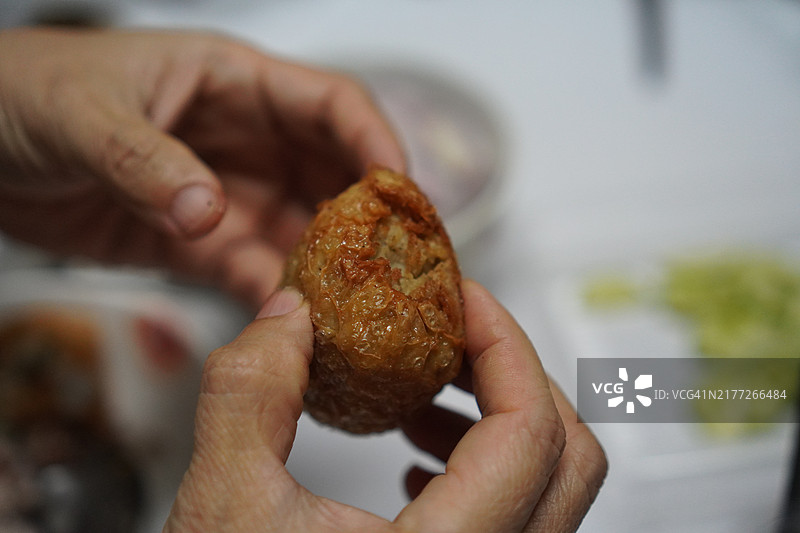 炸蟹卷图片素材