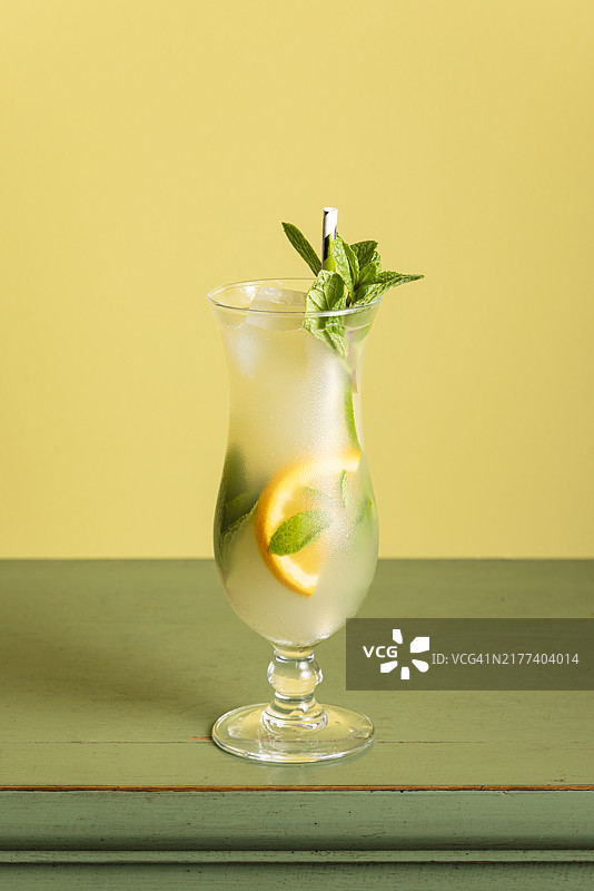 无酒精莫吉托鸡尾酒图片素材