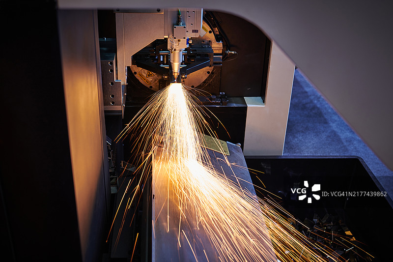 等离子激光机械切割金属图片素材
